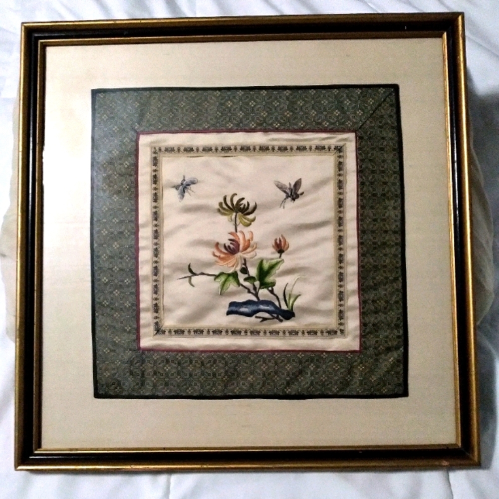 Vintage Chinese embroidery silk textiles